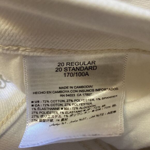Old Navy white capri's, size 20 - Picture 4 of 4